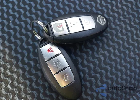 2015 Nissan Versa Note Sl из США, поврежденный, VIN 3N1CE2CP0FL439684